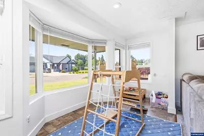 200 SE Walnut Av, Dallas, OR 97338 - Photo 6