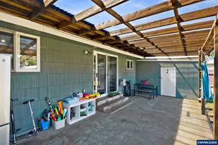 200 SE Walnut Ave, Dallas, OR 97338 - Photo 32