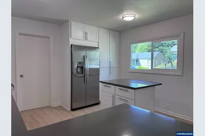 3030 Doughton St S, Salem, OR 97302 - Photo 8