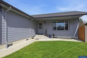 38599 SW Filbert St, Scio, OR 97374 - Photo 4