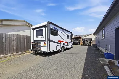 38599 SW Filbert St, Scio, OR 97374 - Photo 34