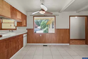 893 Idanha Ct SE, Salem, OR 97302 - Photo 10