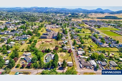 955 F St, Lebanon, OR 97355 - Photo 32