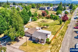 955 F St, Lebanon, OR 97355 - Photo 26