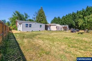 955 F St, Lebanon, OR 97355 - Photo 20