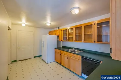 1697 NW Laura Vista Dr, Albany, OR 97321 - Photo 32