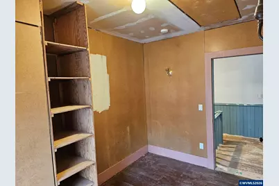 329 S 1st Av, Mill City, OR 97360 - Photo 32