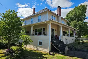 329 S 1st Ave, Mill City, OR 97360 - Photo 2