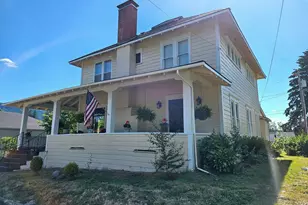329 S 1st Ave, Mill City, OR 97360 - Photo 2