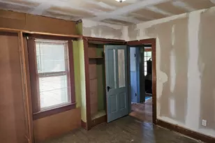 329 S 1st Ave, Mill City, OR 97360 - Photo 34