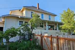 329 S 1st Ave, Mill City, OR 97360 - Photo 18