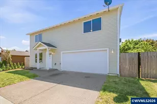 230 E Fir Dr, Gervais, OR 97026 - Photo 2