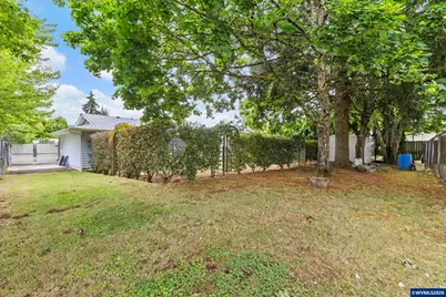 5585 Fairfield Ct S, Salem, OR 97306 - Photo 36
