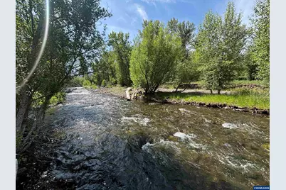 70452 Bear Creek Rd, Wallowa, OR 97885 - Photo 16