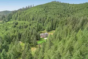 21626 Glaze Rd, Veneta, OR 97487 - Photo 2