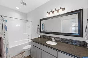 393 NW Denton Ave, Dallas, OR 97338 - Photo 26