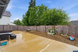 393 NW Denton Ave, Dallas, OR 97338 - Photo 30