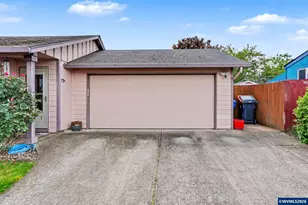 3030 Hollyridge Lp NE, Salem, OR 97305 - Photo 2