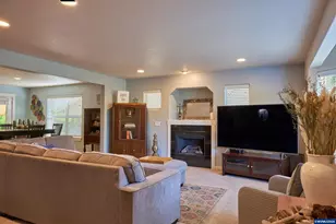 1280 Westbrook Dr NW, Salem, OR 97304 - Photo 2