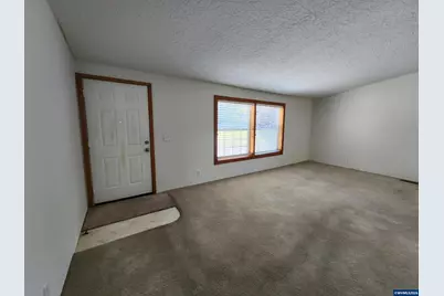 5050 Columbus  Unit 300 St SE #300, Albany, OR 97322 - Photo 8