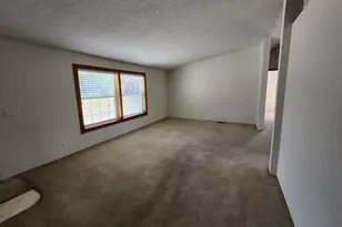 5050 SE Columbus (Unit 300) St, Albany, OR 97322 - Photo 4