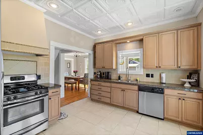 1550 East Av NE, Salem, OR 97301 - Photo 8