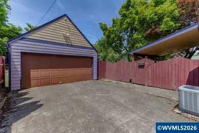 965 15th St NE, Salem, OR 97301 - Photo 1