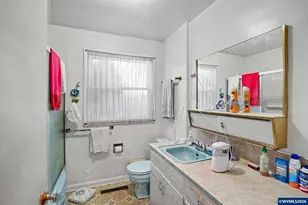 1621 S 5th St, Lebanon, OR 97355 - Photo 18