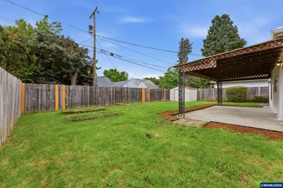 1555 Pearl St NE, Salem, OR 97301 - Photo 34
