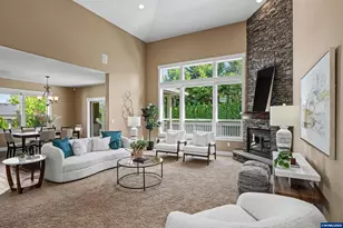 822 Majestic View Ave SE, Salem, OR 97306 - Photo 12
