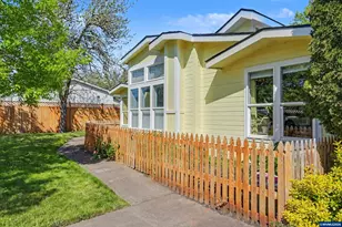 631 N 12th St, Philomath, OR 97370 - Photo 2