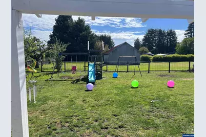 210 NW Grinstead St, Siletz, OR 97380 - Photo 26