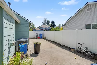 6695 McLeod Ln NE, Keizer, OR 97303 - Photo 40
