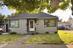 745 20th St NE, Salem, OR 97301 - Photo 1