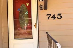 745 20th St NE, Salem, OR 97301 - Photo 2