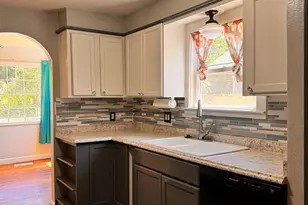 745 20th St NE, Salem, OR 97301 - Photo 22
