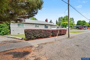 980 E College St, Mount Angel, OR 97362 - Photo 1