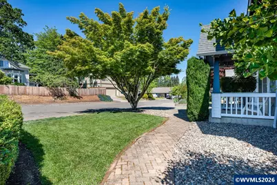 38 Denmark Lp, Silverton, OR 97381 - Photo 6