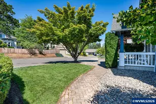 38 Denmark Lp, Silverton, OR 97381 - Photo 6