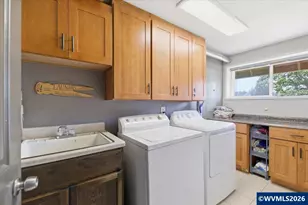 34232 Parkwoods Dr NE, Albany, OR 97322 - Photo 36