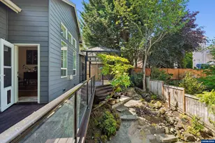 973 Eisenhower Dr NW, Salem, OR 97304 - Photo 32