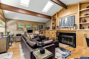 895 NW Carpathian Dr, Corvallis, OR 97330 - Photo 18