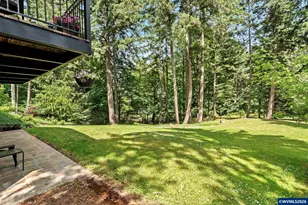 895 NW Carpathian Dr, Corvallis, OR 97330 - Photo 46