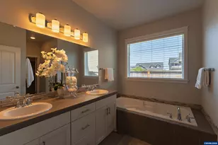 776 Crop Ct NE, Albany, OR 97322 - Photo 26