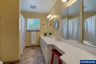 3218 Oakcrest Dr NW, Salem, OR 97304 - Photo 28