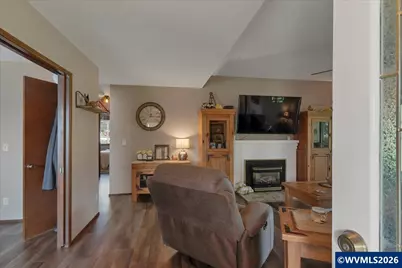 3218 Oakcrest Dr NW, Salem, OR 97304 - Photo 4