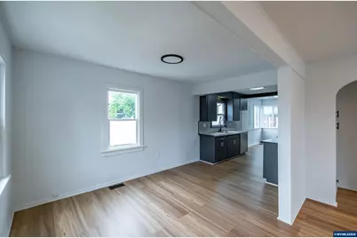 1115 12th Av SW, Albany, OR 97321 - Photo 8