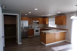 1662 Cherry Bark Ct, Salem, OR 97317 - Photo 4