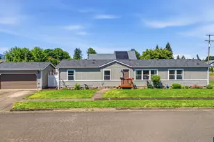 310 W B St, Lebanon, OR 97355 - Photo 1