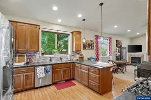 4464 Aztec Lp NE, Albany, OR 97321 - Photo 12